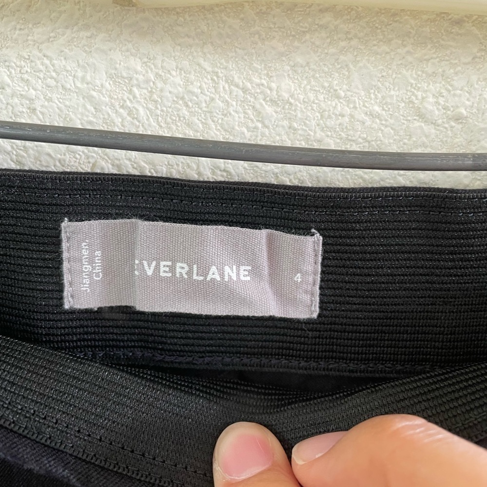 Everlane side zip stretch cotton pants in black - Picture 8 of 9